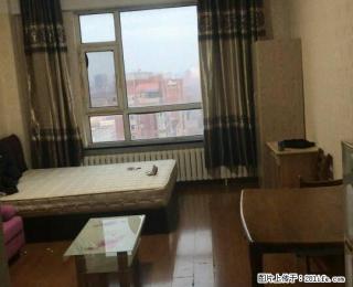 前进大街与湖光路交汇处，湖畔诚品旁，金苑大厦，南湖广场 - 长春28生活网 cc.28life.net